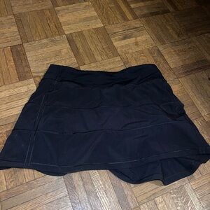 Black lululemon skirt